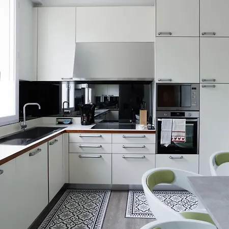 Apartment Les Pins Un Havre De Paix Pres De La Plage, Luxe Pour Familles Ou Petits Groupes