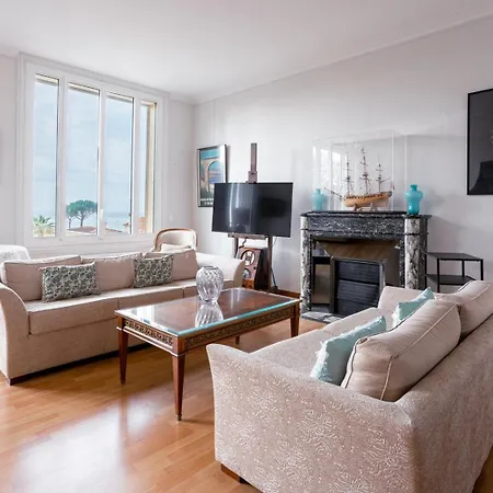 Les Pins Un Havre De Paix Pres De La Plage, Luxe Pour Familles Ou Petits Groupes Apartment *