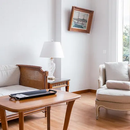 Apartment Les Pins Un Havre De Paix Pres De La Plage, Luxe Pour Familles Ou Petits Groupes